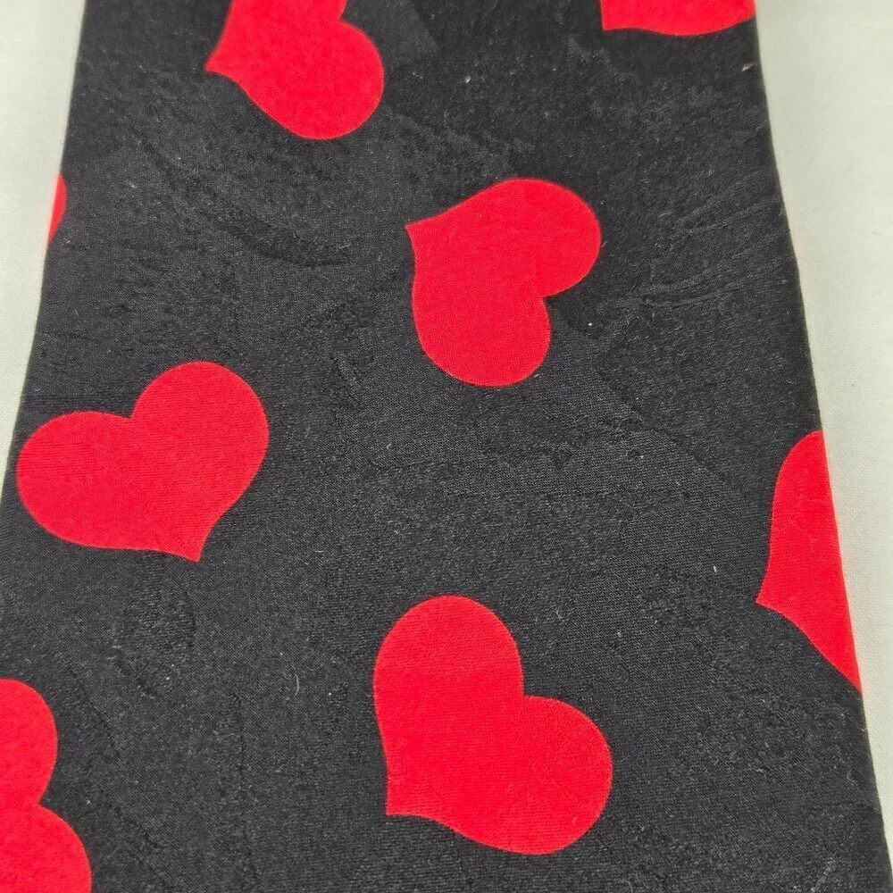 Addiction 100% Silk Men's Tie Black with Red Hearts Gifts Valentine's Day Date